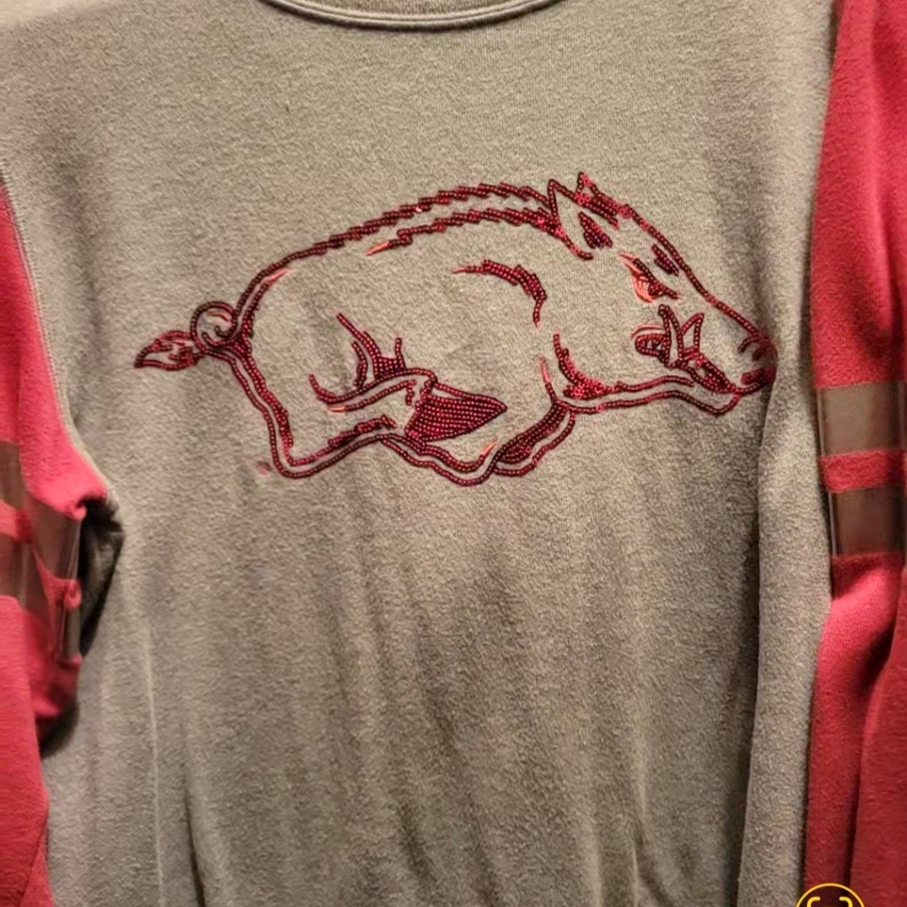 Arkansas Razorback sweatshirt. Women's medium.